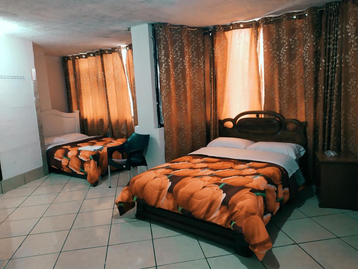 Hostal Ajavi del Sur Quito Esterno foto